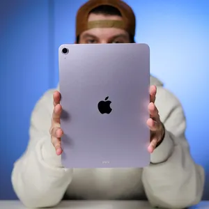 Apple iPad Air 13-inch 2026 M4 Wi-Fi, 1TB and 8GB RAM Tablet, 12MP Main Camera, Stylus and Keyboard Support - بندانگشتی 29