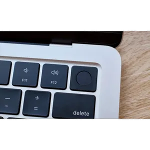 Apple MacBook Air MW0X3 2025 LLA-M4-16GB RAM-512GB SSD 13.6 Inch Laptop - بندانگشتی 8