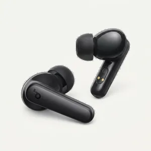 هدفون بلوتوثی مدل SoundCore R50i  بدون قابلیت نویز کنسلینگ، درگاه شارژ USB Type-C، دارای فناوری AI-Enhanced Calls برای کاهش نویز و بهبود مکالمات، مقاوم در برابر رطوبت و عرق - بندانگشتی 5