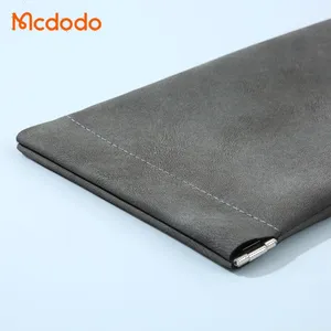 کیف لوازم جانبی مک دودو مدل CB-124 Nubuch L Editaition - بندانگشتی 2