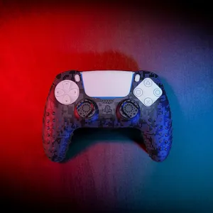 محافظ دسته پلی استیشن 5 اسپارک فاکس مدل Silicone Grip Pack Digital Camo به همراه روکش آنالوگ - بندانگشتی 5