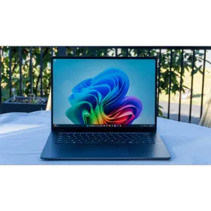 Microsoft Surface Laptop 7 Copilot Plus PC-Snapdragon X Elite-64GB LPDDR5x-1TB SSD-Touch 15 Inch Laptop - بندانگشتی 7