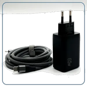 شارژر دیواری 65 وات 3 پورت وونک مدل PD65w به همراه کابل USB-C - بندانگشتی 12