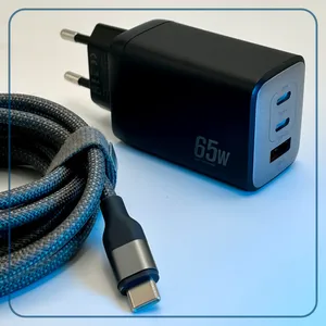 شارژر دیواری 65 وات 3 پورت وونک مدل PD65w به همراه کابل USB-C - بندانگشتی 6