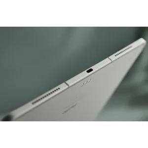 Apple 13-inch IPad Pro 2025 M5 Wi-Fi, 1TB and 16GB RAM, 12MP Camera, Stylus and Keyboard support - angle 26