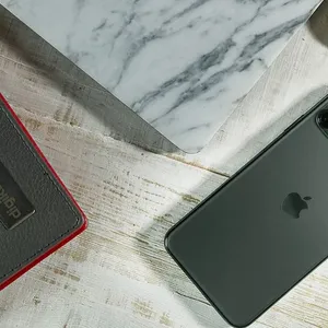Apple iPhone 11 Pro Max A2220 Dual SIM 256GB Mobile Phone - angle 32