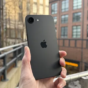 Apple iPhone 16e HN Single SIM Storage 128GB And RAM 8GB Mobile Phone - angle 19
