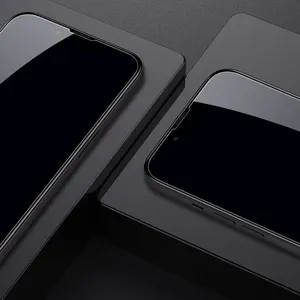 Steve model green screen protector suitable for Apple iPhone 13 / 13 Pro - angle 64